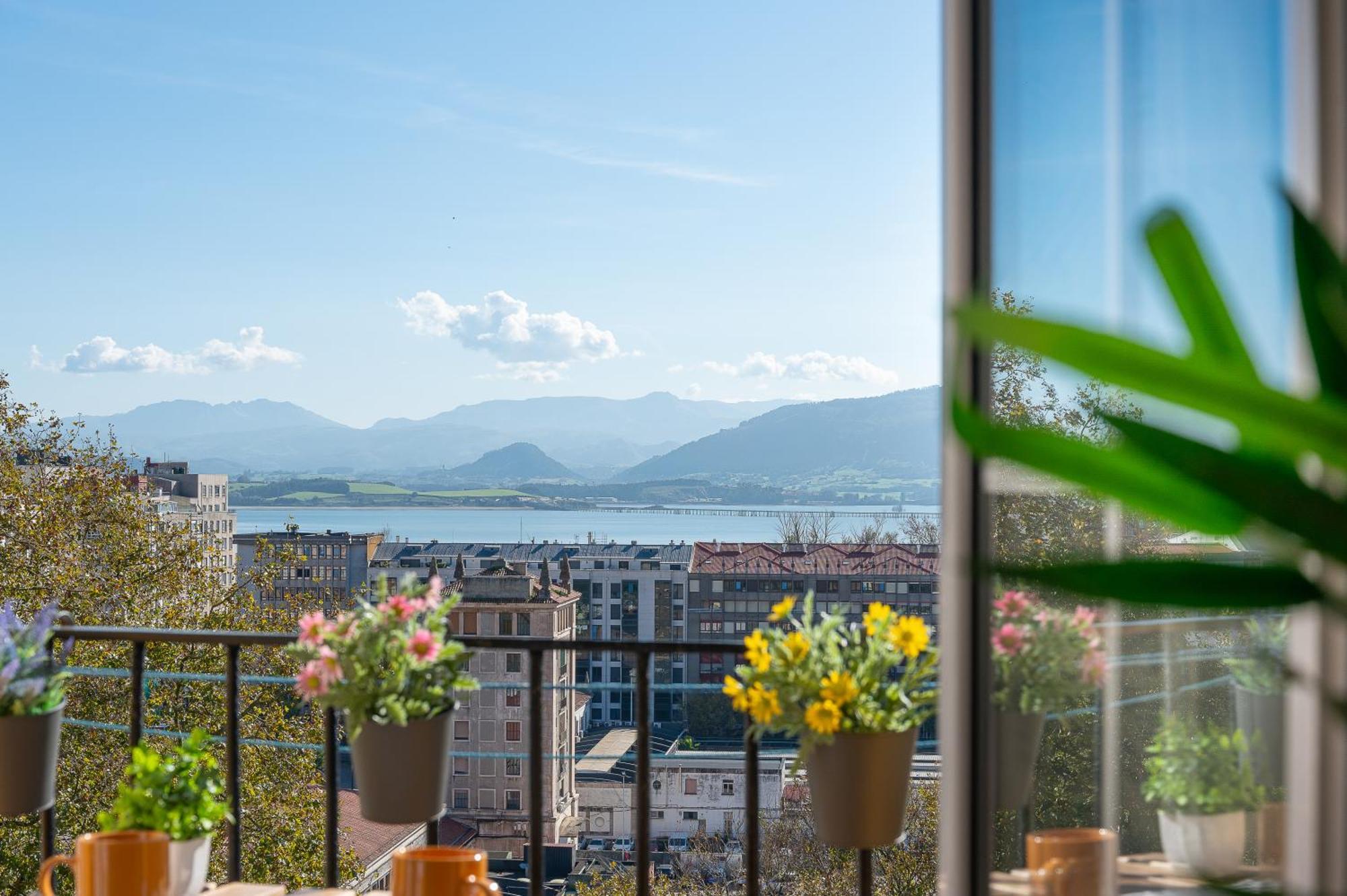 Apartamento En El Corazon De La Ciudad Junto A Las Estaciones Santander Eksteriør bilde